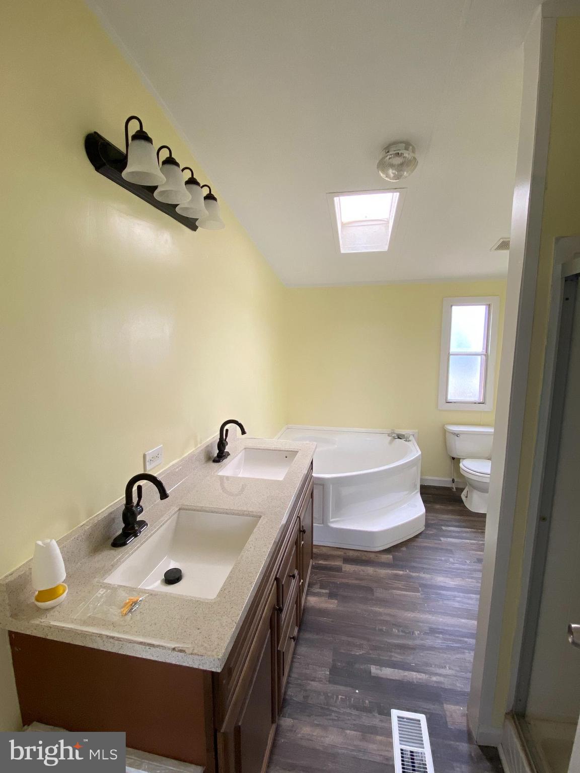 4 Shore Road Sparrows Point, MD 21219 - Photo 14 of 25 master bath