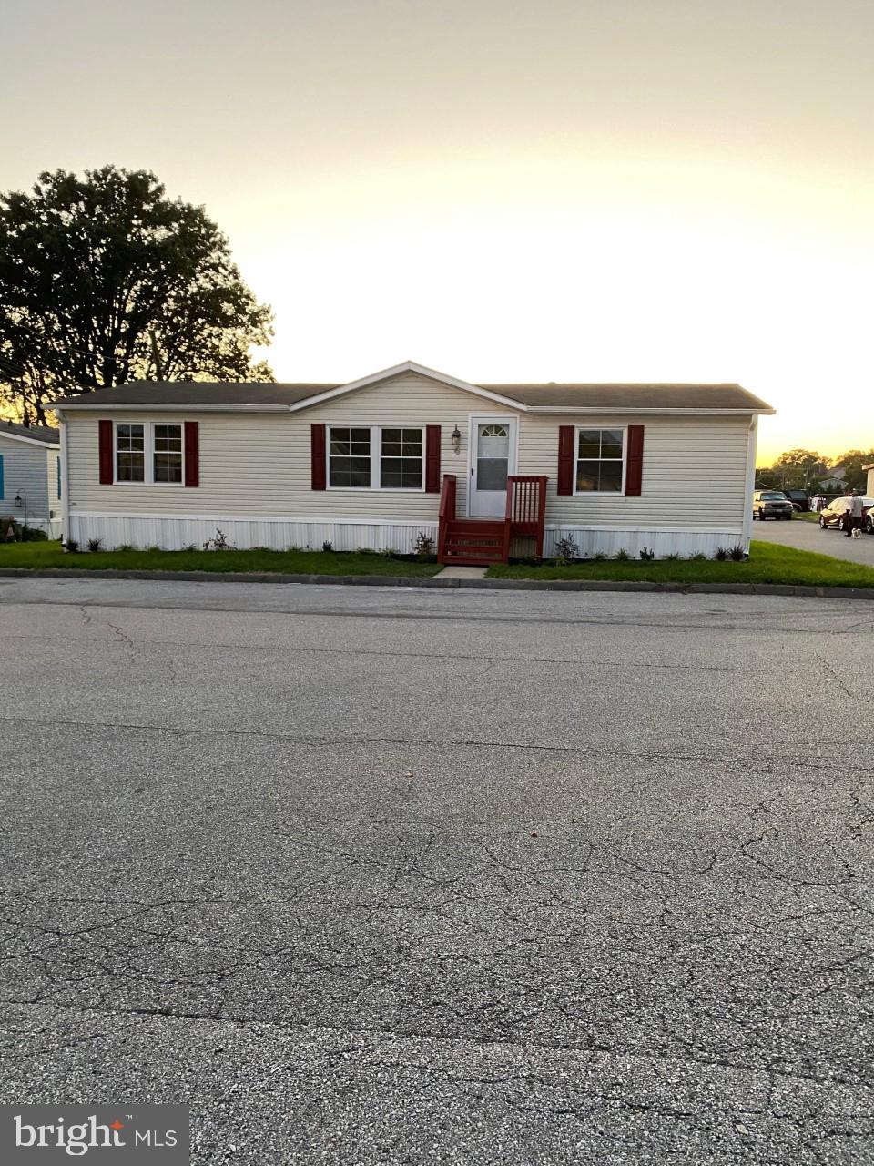 4 Shore Road Sparrows Point, MD 21219 - Photo 17 of 25