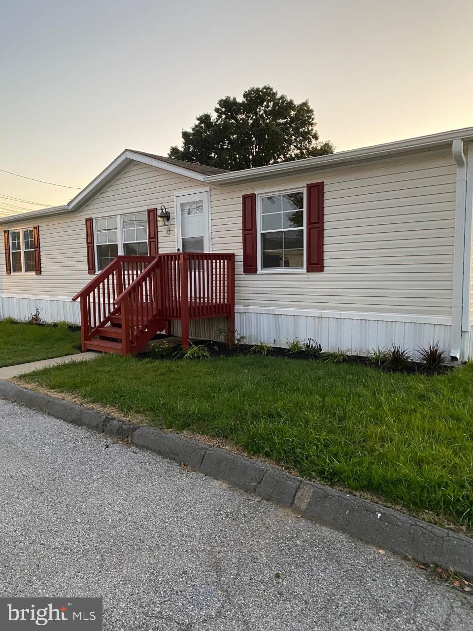 4 Shore Road Sparrows Point, MD 21219 - Photo 18 of 25