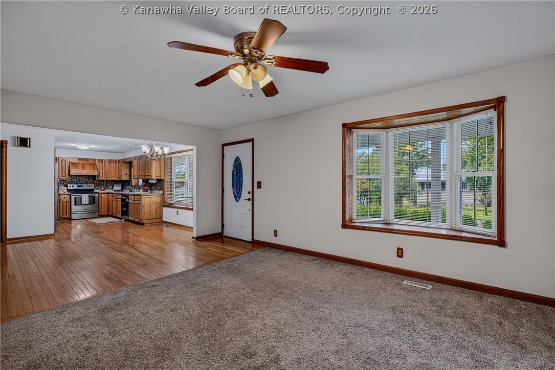 314 Cedar Crest Drive Ripley, WV 25271 - Photo 12 of 39 livingroom