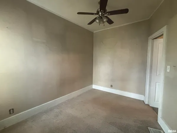 $54,900 | 710 East Jackson Street, Cuba, IL 61427