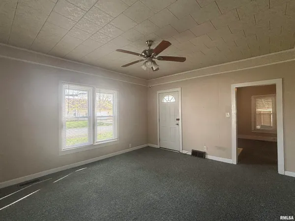 $54,900 | 710 East Jackson Street, Cuba, IL 61427