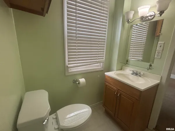 $54,900 | 710 East Jackson Street, Cuba, IL 61427