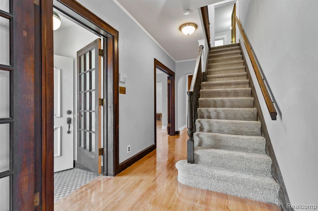 14960 Ashton Road Detroit, MI 48223 - Photo 5 of 37