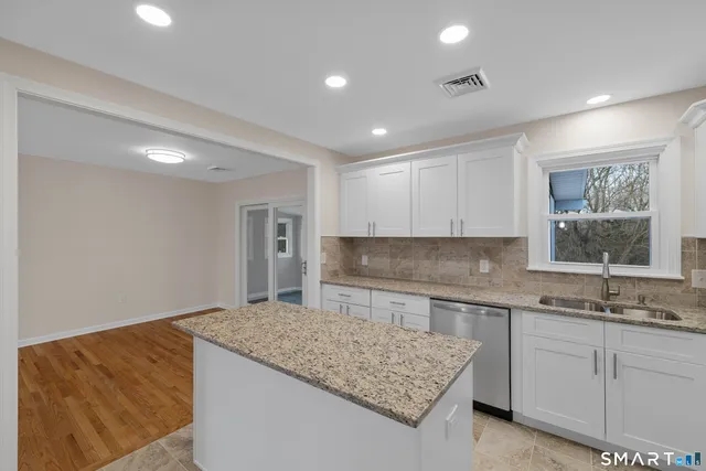 $560,000 | 31 Branch Hill Road, Preston, CT 06365