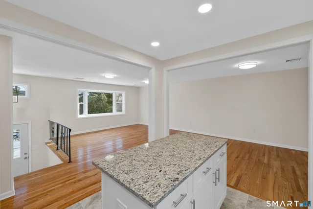 $560,000 | 31 Branch Hill Road, Preston, CT 06365