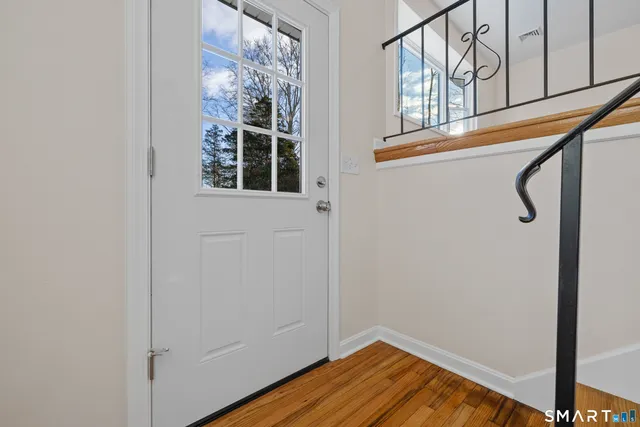 $560,000 | 31 Branch Hill Road, Preston, CT 06365