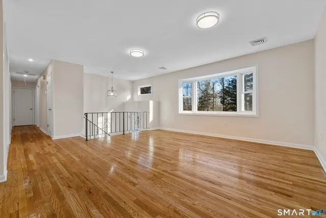 $560,000 | 31 Branch Hill Road, Preston, CT 06365