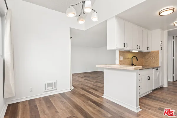 $4,200 | 6000 Canterbury Drive, Unit I217, Culver City, CA 90230