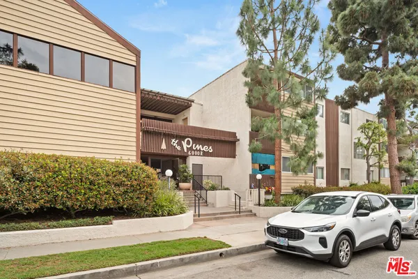 $4,200 | 6000 Canterbury Drive, Unit I217, Culver City, CA 90230