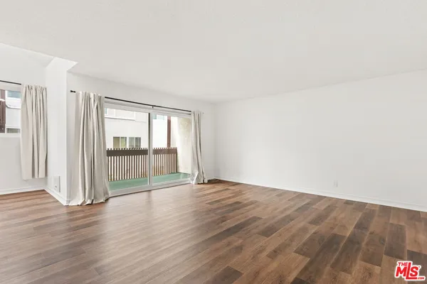 $4,200 | 6000 Canterbury Drive, Unit I217, Culver City, CA 90230