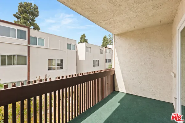 $4,200 | 6000 Canterbury Drive, Unit I217, Culver City, CA 90230