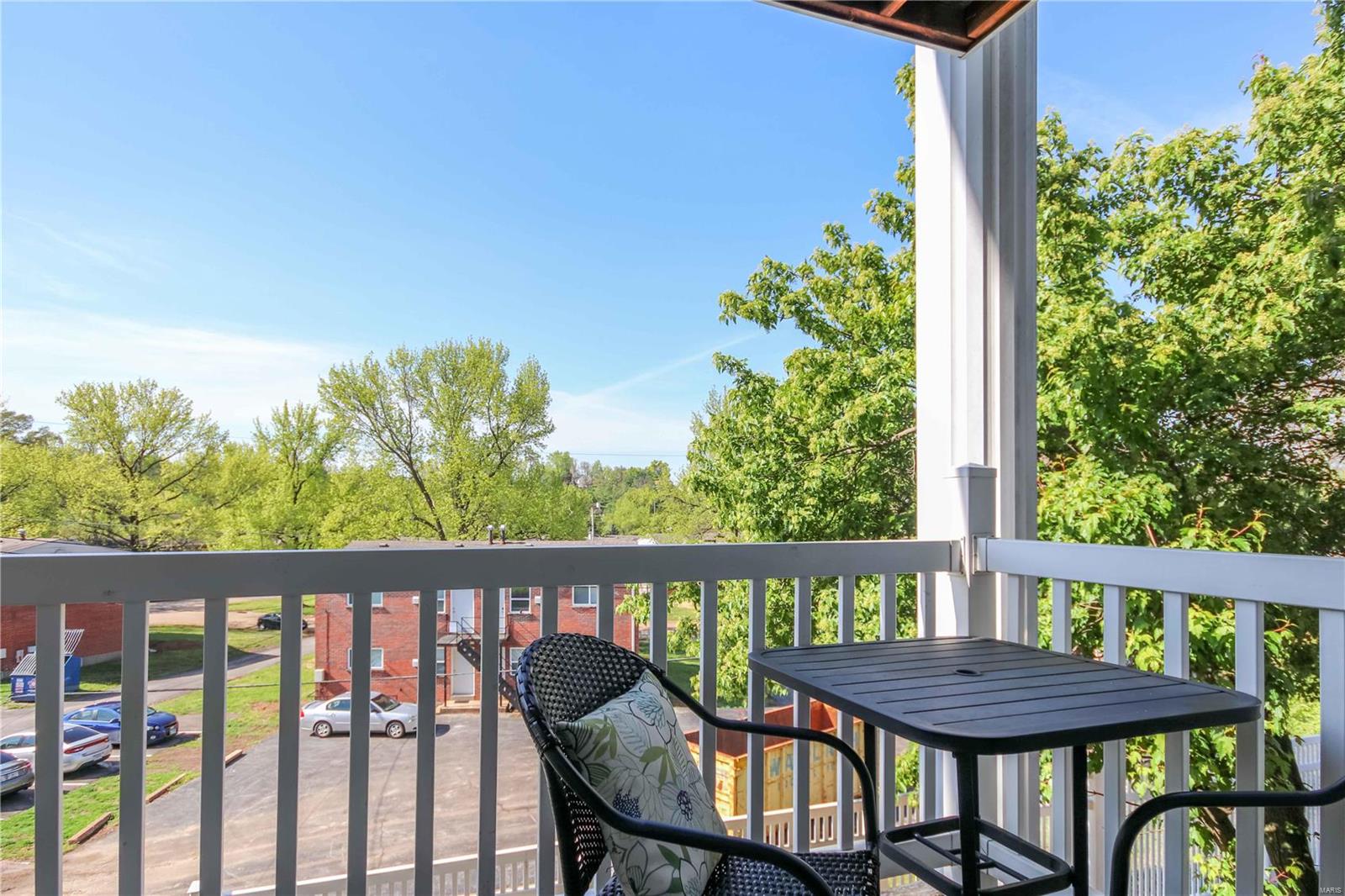 12122 Natural Bridge Road, Unit F Bridgeton, MO 63044 - Photo 3 of 29 Gallery Image 3