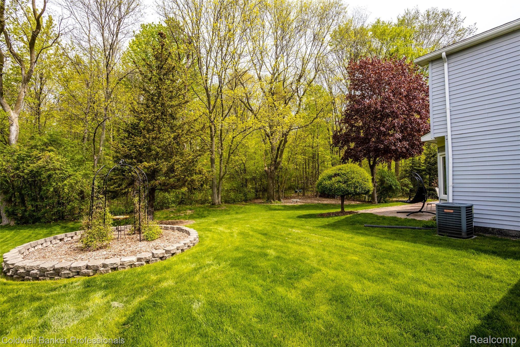 45946 Cider Mill Road Novi, MI 48374 - Photo 13 of 46 45946 Cider Mill L013.jpg