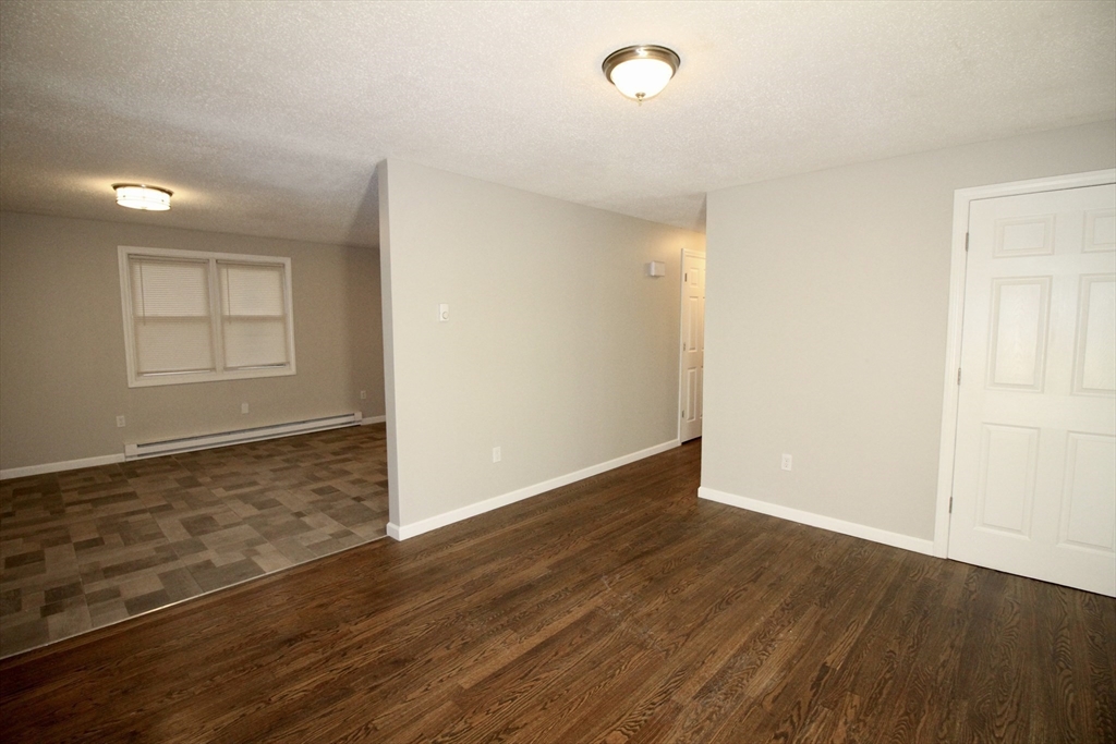 88 Lloyd Avenue Springfield, MA 01119 - Photo 4 of 14 Gallery Image 4