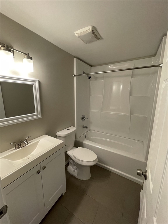 88 Lloyd Avenue Springfield, MA 01119 - Photo 7 of 14 Gallery Image 7