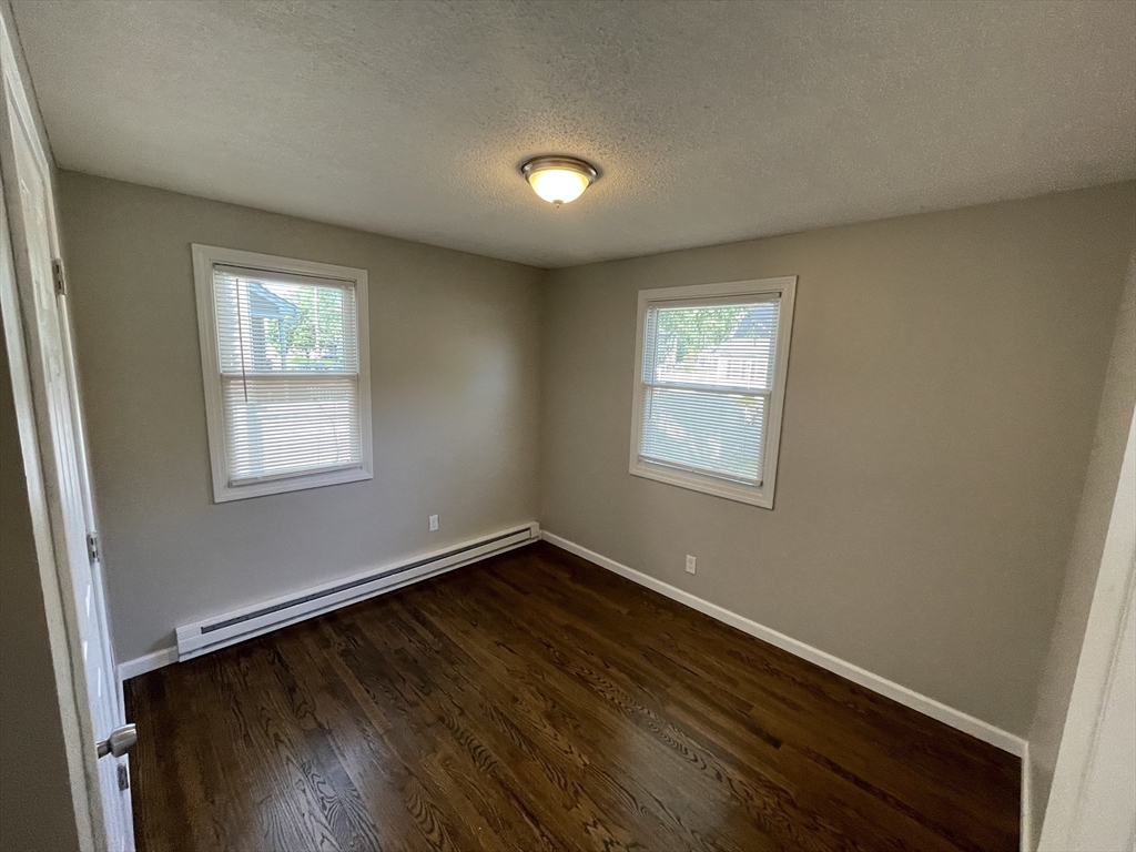 88 Lloyd Avenue Springfield, MA 01119 - Photo 9 of 14 Gallery Image 9