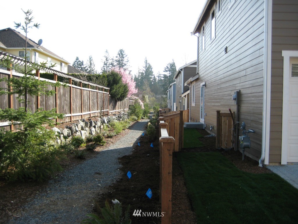 21005 39th Drive Southeast, Unit 5 Bothell, WA 98021 - Photo 11 of 13