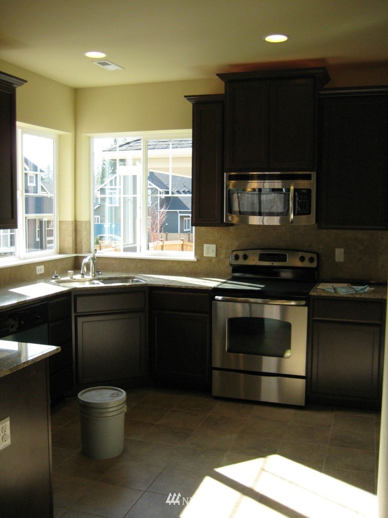 21005 39th Drive Southeast, Unit 5 Bothell, WA 98021 - Photo 3 of 13