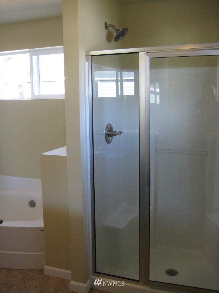 21005 39th Drive Southeast, Unit 5 Bothell, WA 98021 - Photo 6 of 13