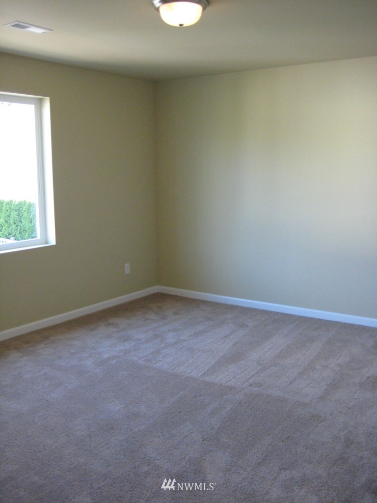 21005 39th Drive Southeast, Unit 5 Bothell, WA 98021 - Photo 8 of 13