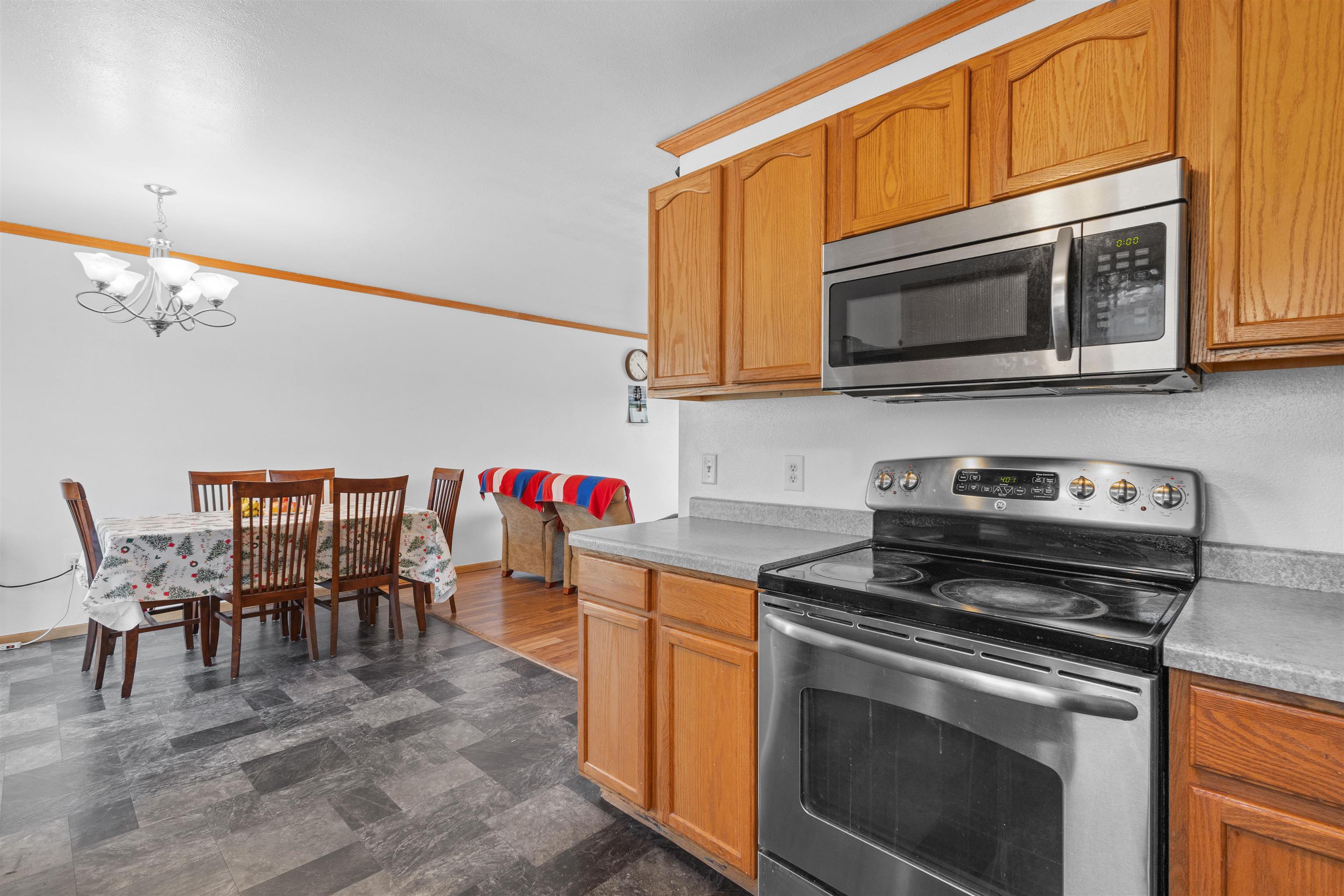 120 Thomas Reedsburg, WI 53959 - Photo 17 of 72