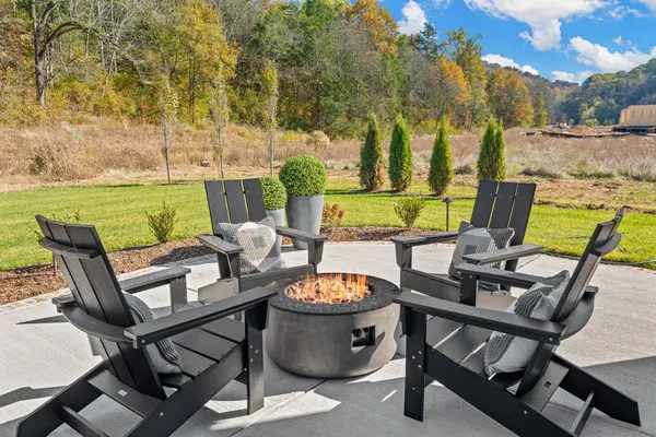 $1,383,600 | 3206 Hunziker Lane, Fairview, TN 37062