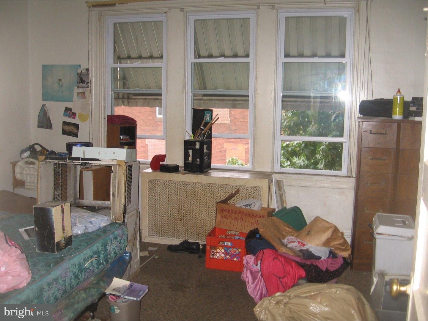 2713 Reed Street Philadelphia, PA 19146 - Photo 7 of 14 Bedroom - Main