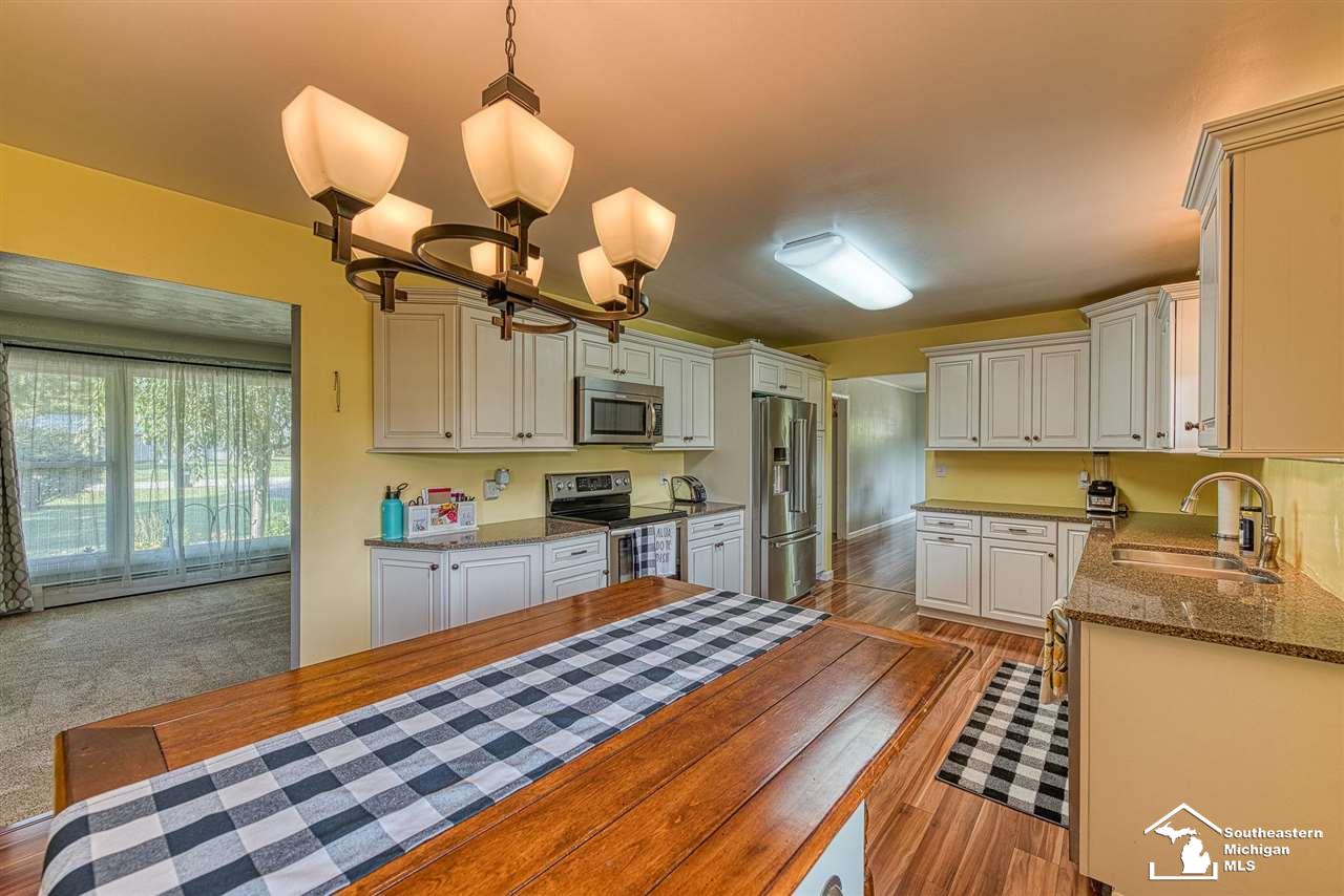 2799 West Albain Road Monroe, MI 48161 - Photo 7 of 40