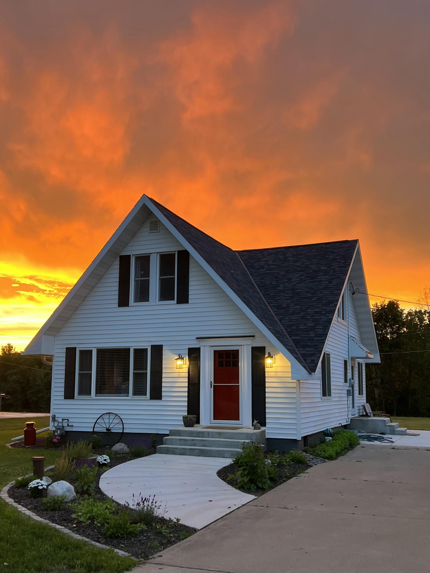 W628 County Highway Niagara, WI 54151 - Photo 29 of 38 Sunset
