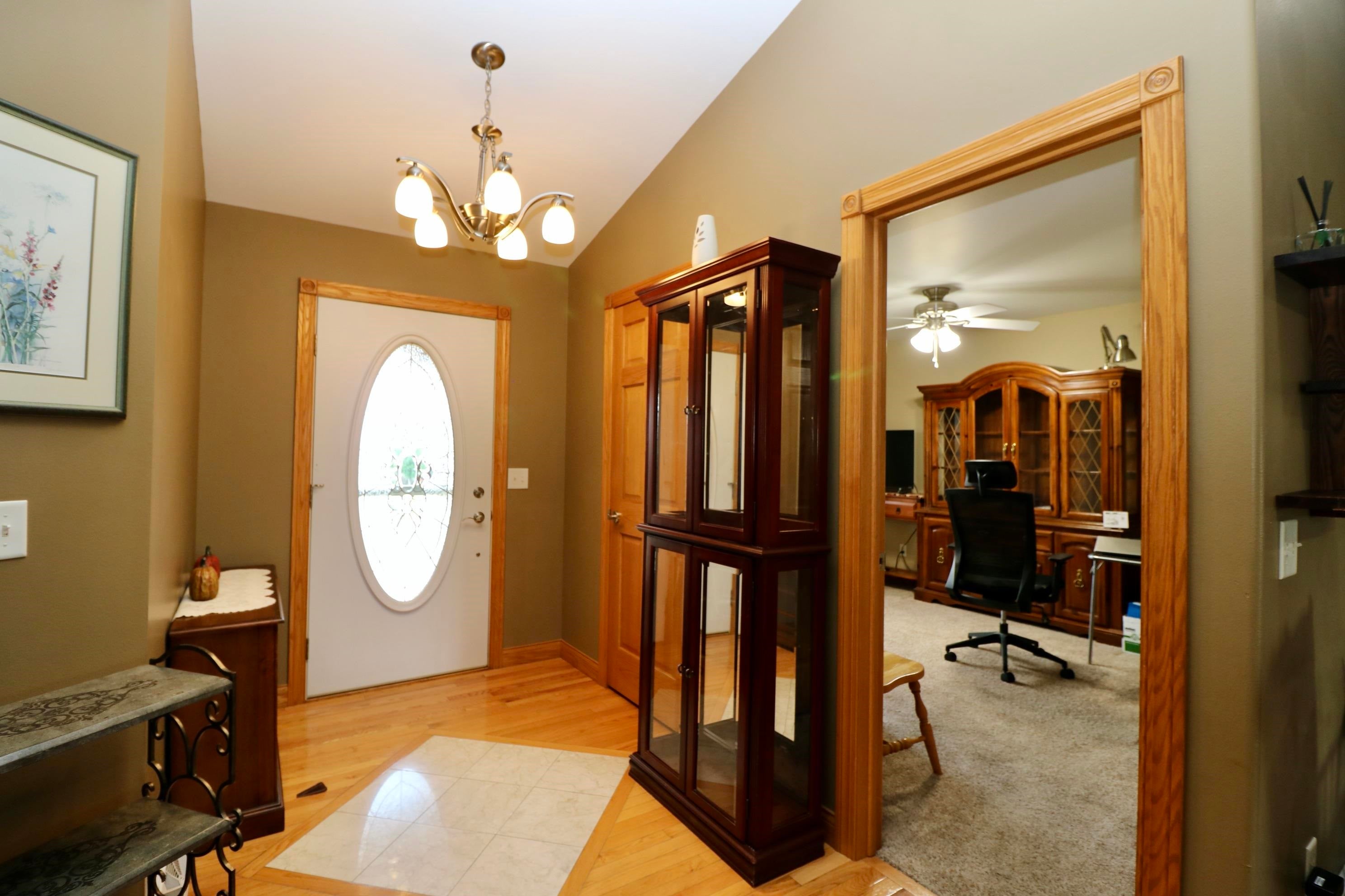 2463 Amber Ridge Drive Dubuque, IA 52002 - Photo 2 of 28 Gallery Image 2