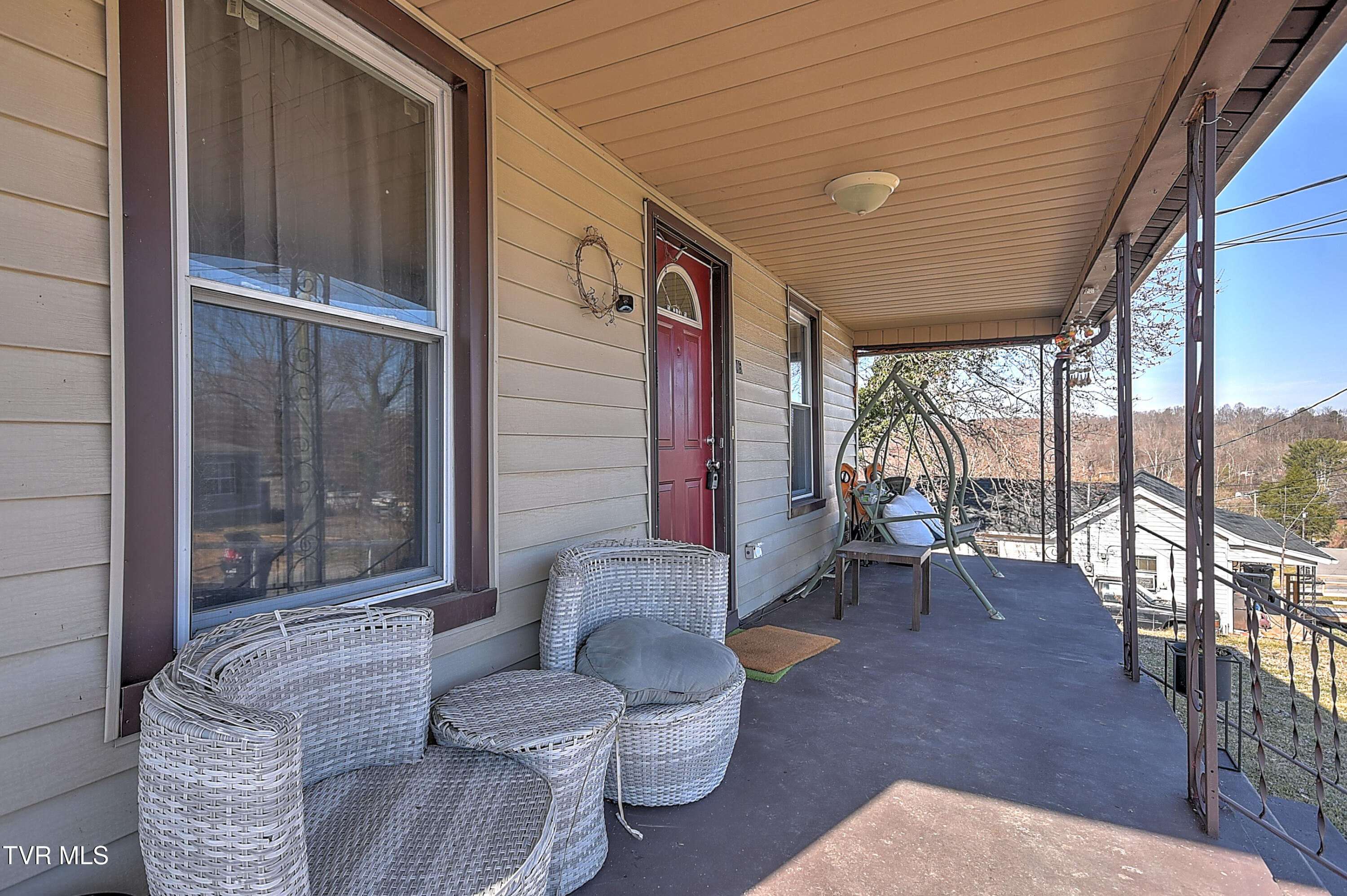 105 Ruth Street Bristol, TN 37620 - Photo 2 of 24 105 Ruth SR-4