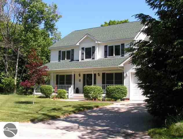 8663 South Dunns Farm Road Maple City, MI 49664 - Photo 2 of 25 1744794-1.JPG