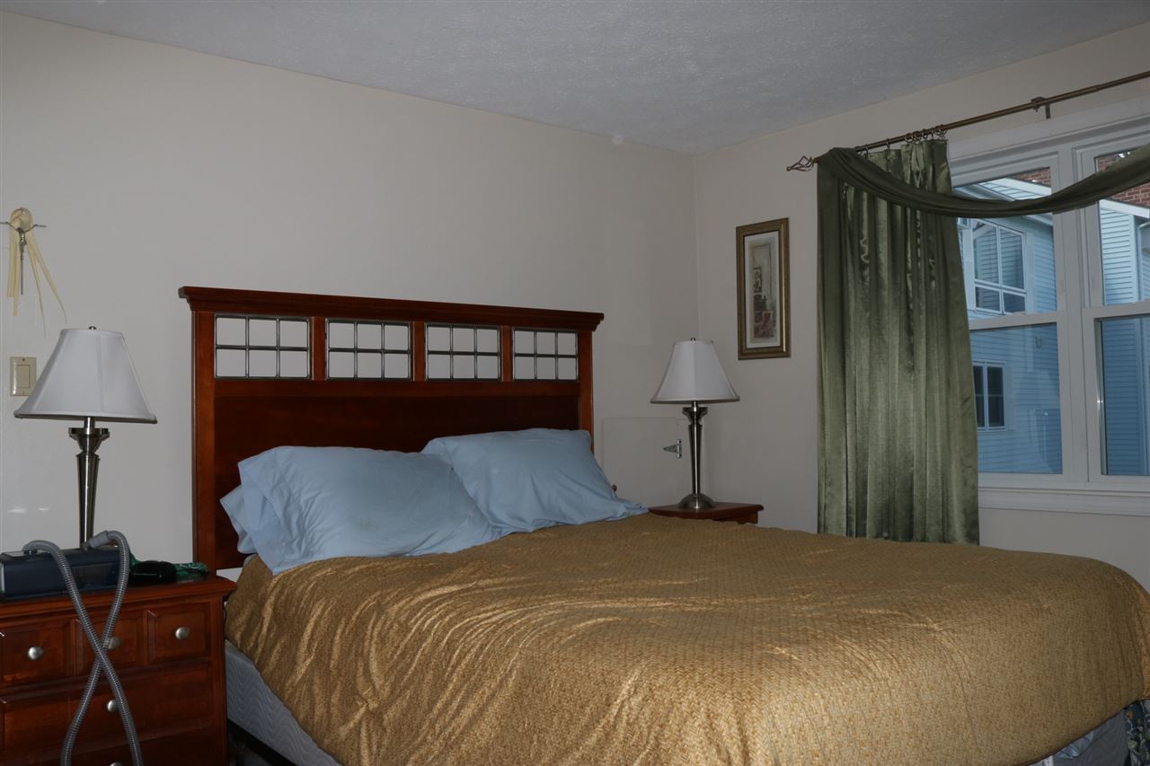 186 Dunbarton Road, Unit 15 Manchester, NH 03102 - Photo 7 of 12