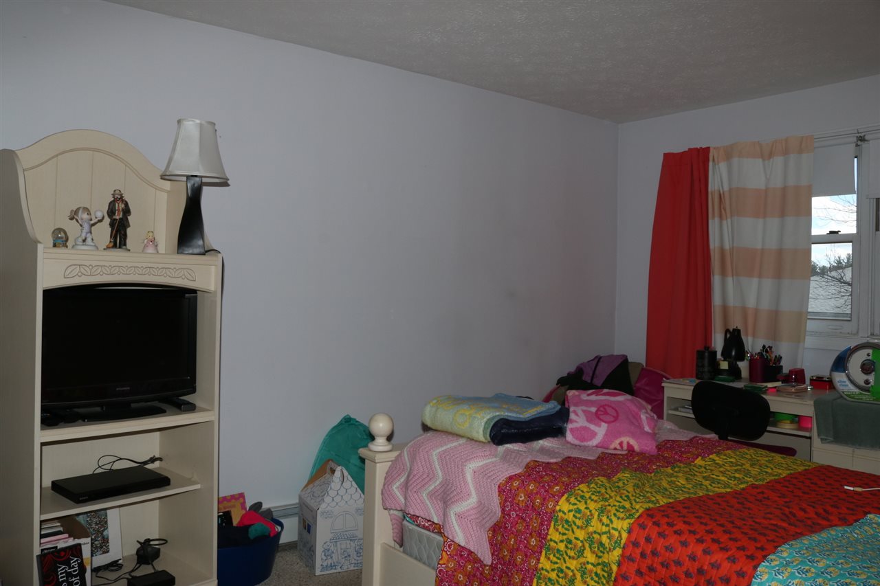 186 Dunbarton Road, Unit 15 Manchester, NH 03102 - Photo 9 of 12