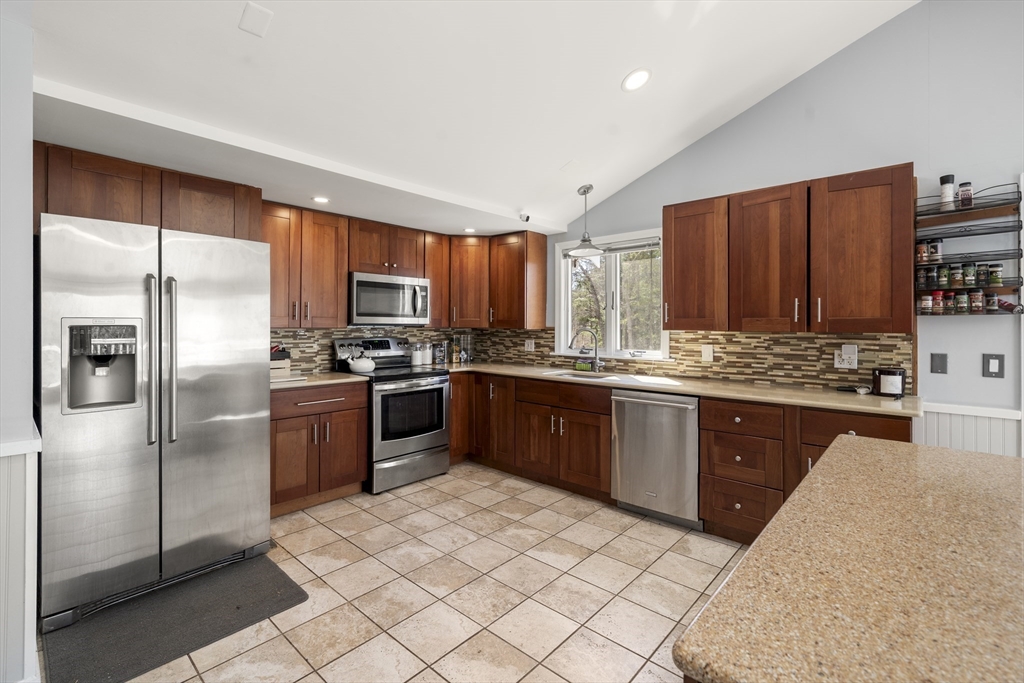 15 Sunset Pines Road Yarmouth, MA 02664 - Photo 16 of 40