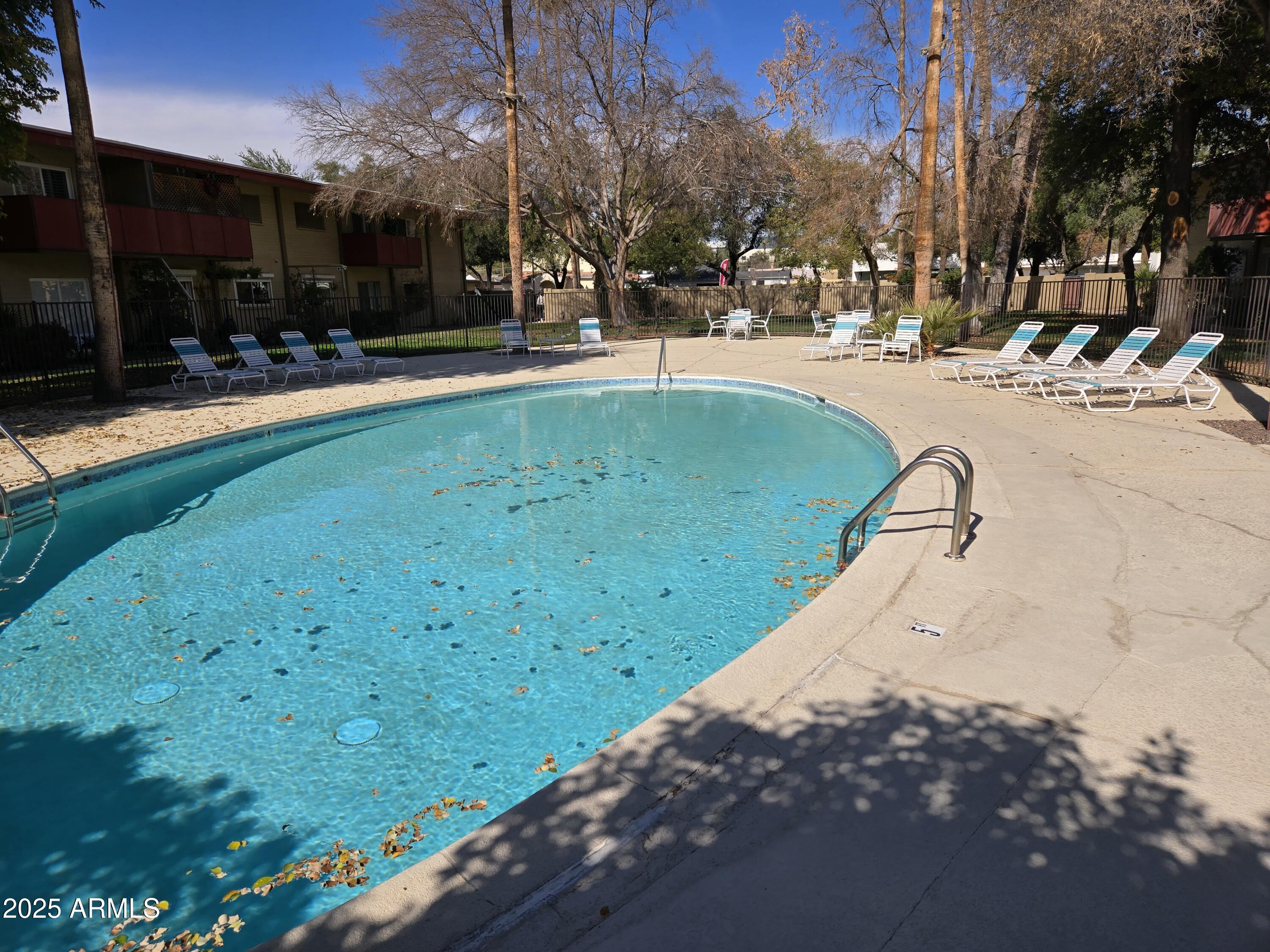 349 East Thomas Road, Unit E402 Phoenix, AZ 85012 - Photo 22 of 26 20250210_133625