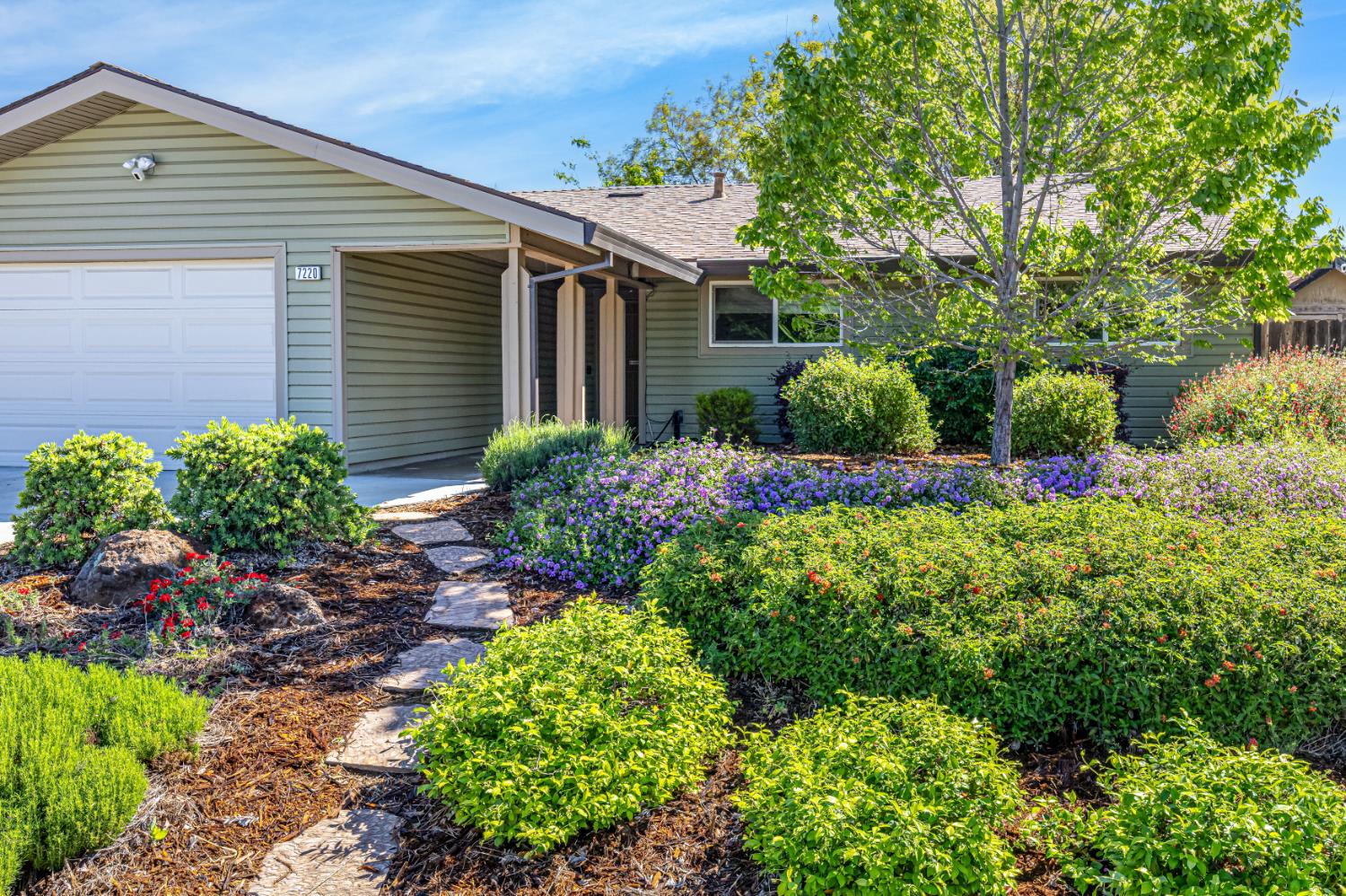 7220 Windjammer Way Citrus Heights, CA 95621 - Photo 1 of 1 a view of a house with a yard