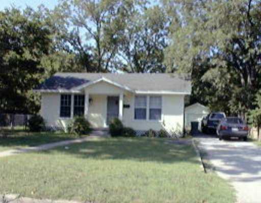2001 Richcreek Road Austin, TX 78757 - Photo 1 of 1 a front view of a house with garden