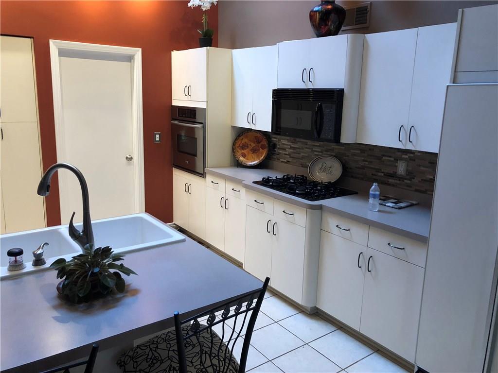 813 Meadowbrook Road Trafford, PA 15085 - Photo 2 of 25 Gallery Image 2