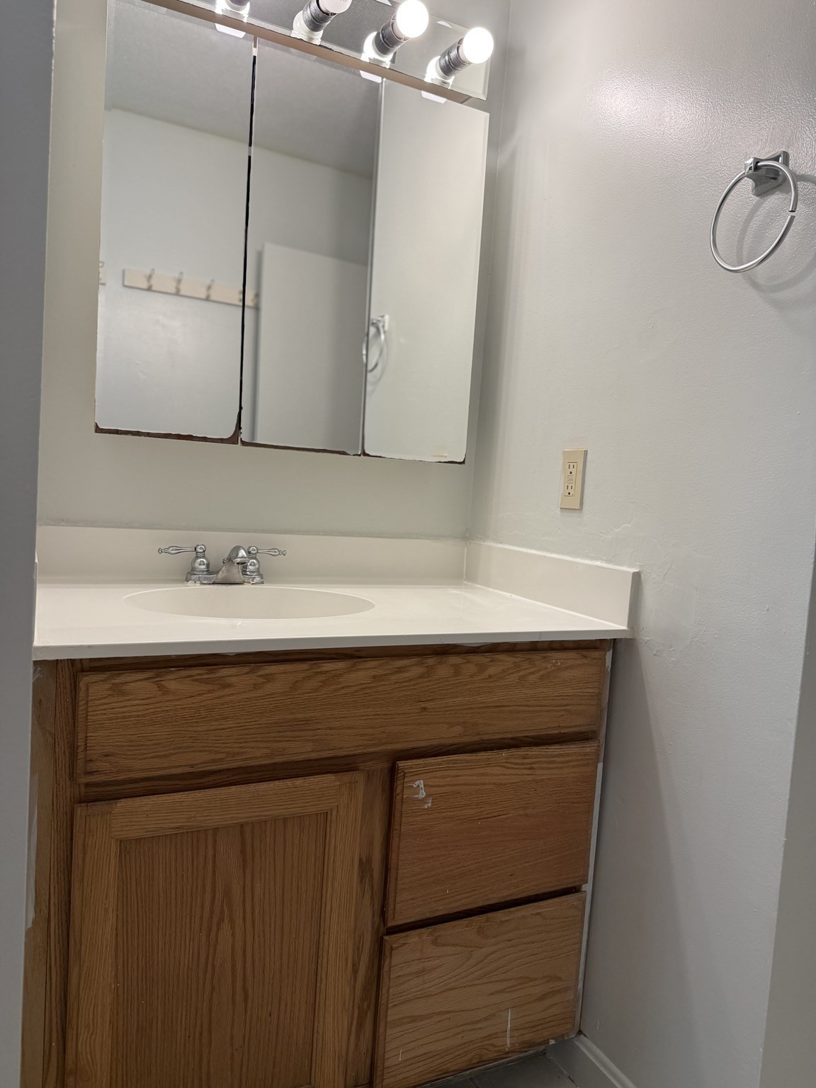 5 Edge Hill Road Amherst, MA 01002 - Photo 8 of 22 Gallery Image 8