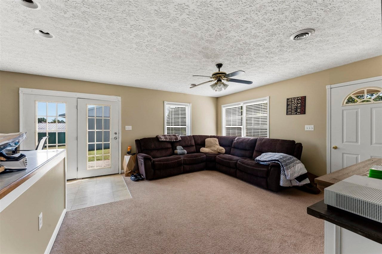 1725 Mt Sherman-Ward Road Magnolia, KY 42757 - Photo 2 of 24 Gallery Image 2