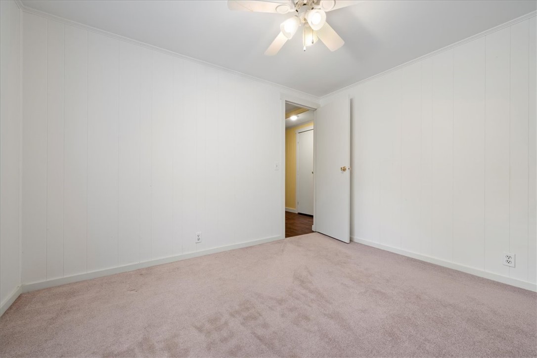 2707 Crowe Creek Road Sunset, SC 29685 - Photo 18 of 38