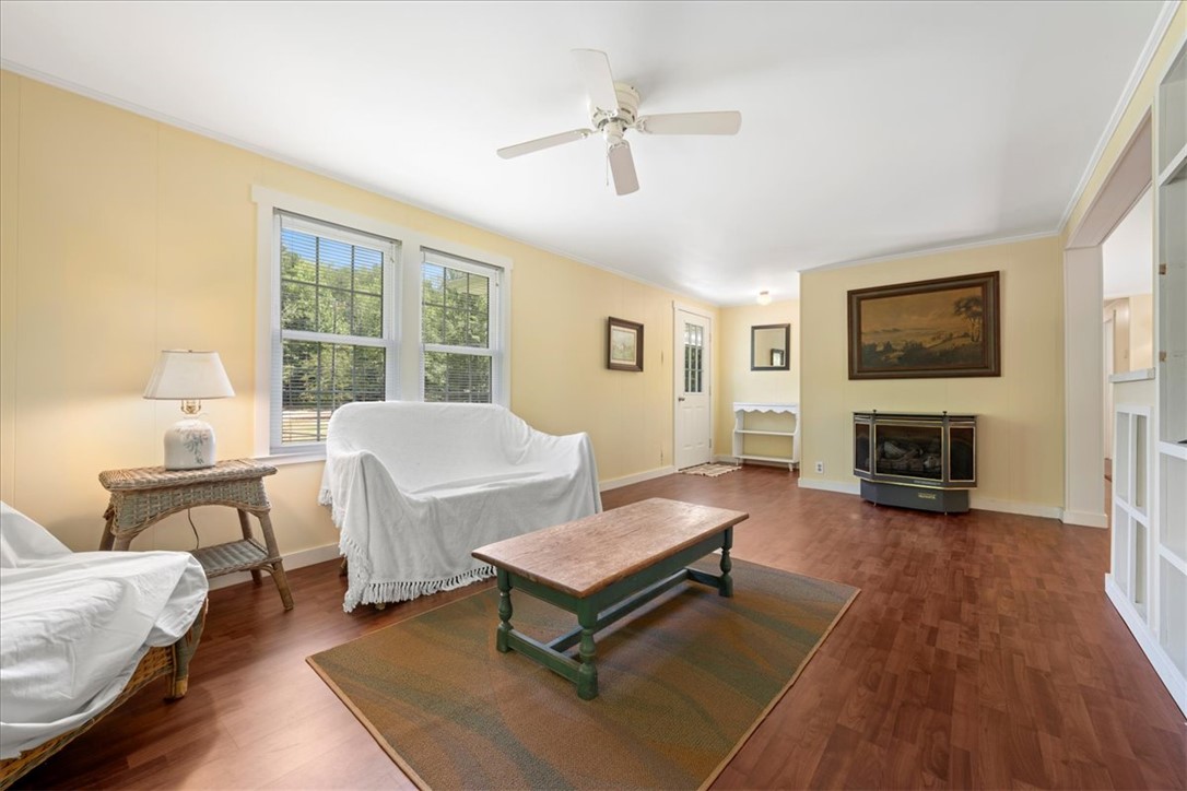 2707 Crowe Creek Road Sunset, SC 29685 - Photo 7 of 38