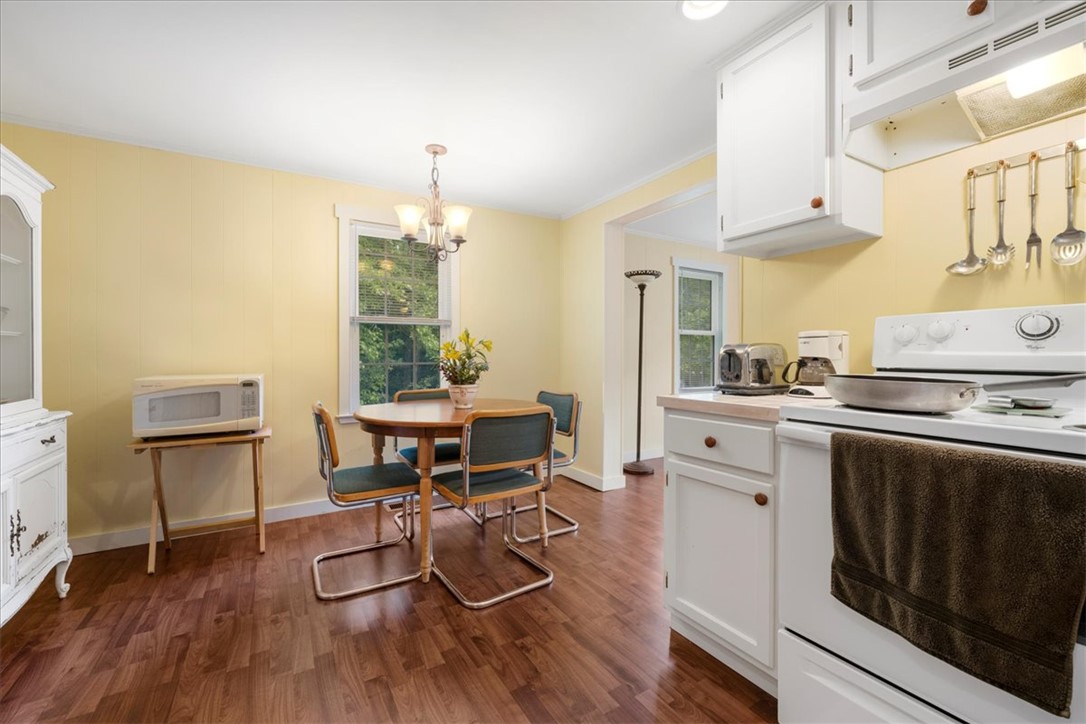 2707 Crowe Creek Road Sunset, SC 29685 - Photo 10 of 38