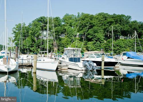 406 Alan A Dale Road Annapolis, MD 21405 - Photo 18 of 30 Community Marina