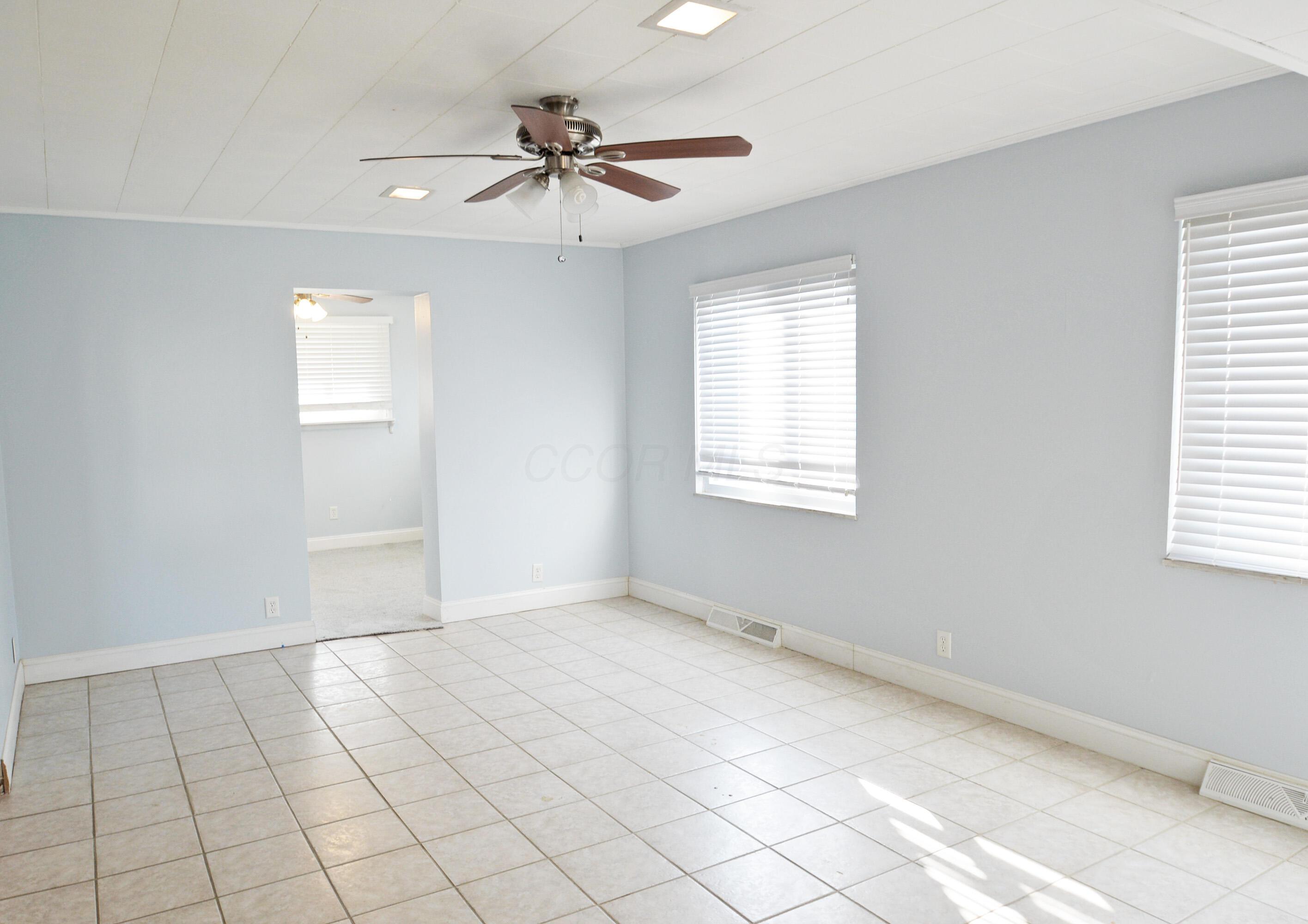 5138 Roberts Road Hilliard, OH 43026 - Photo 10 of 35 Dining Room C