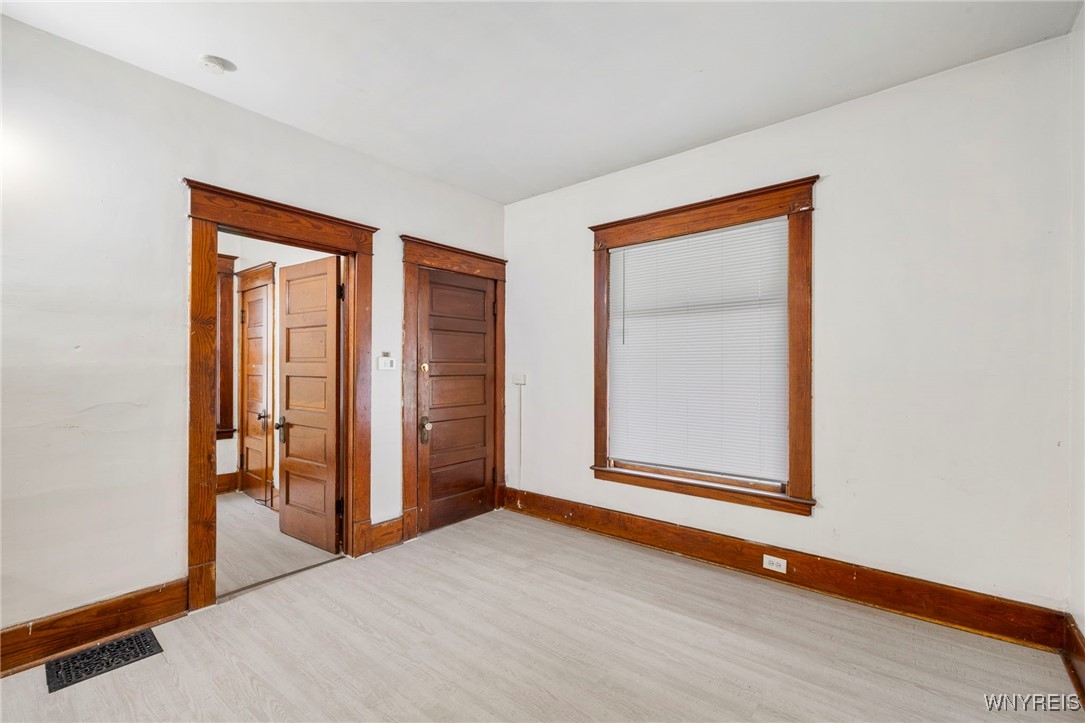 154 Zenner Street Buffalo, NY 14211 - Photo 13 of 40