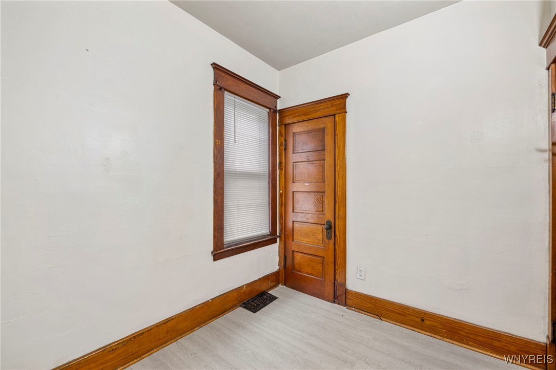 154 Zenner Street Buffalo, NY 14211 - Photo 14 of 40