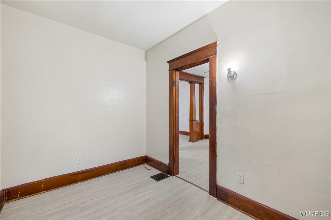 154 Zenner Street Buffalo, NY 14211 - Photo 18 of 40